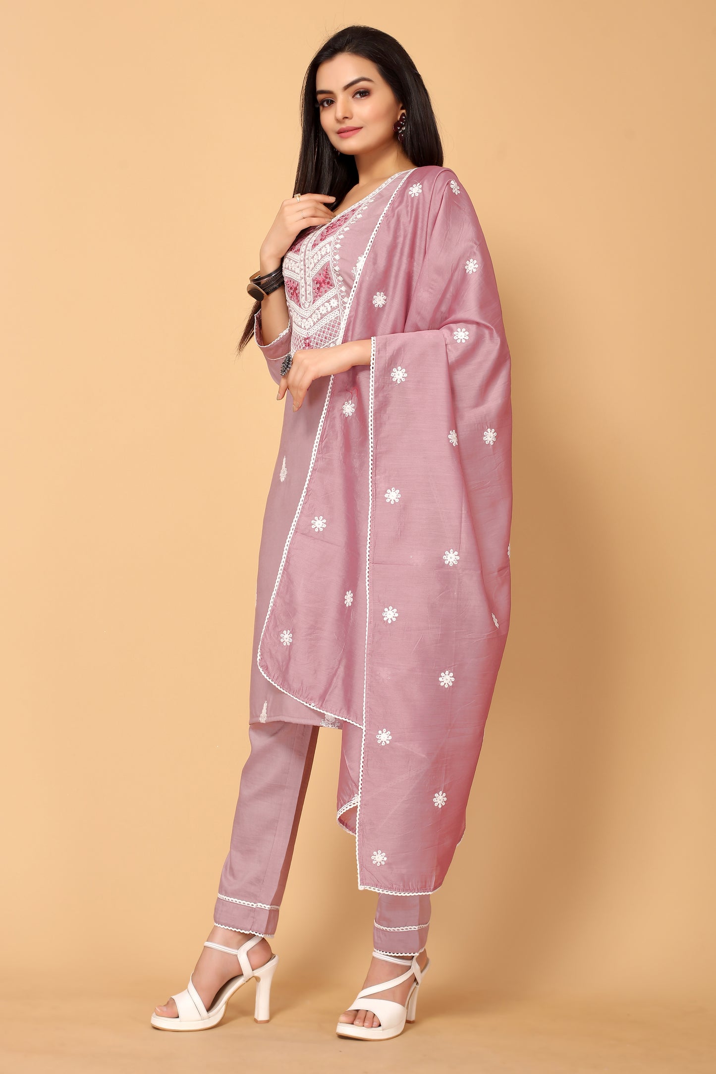 VEENA FESTIVE WEAR SILK BLEND KURTI
