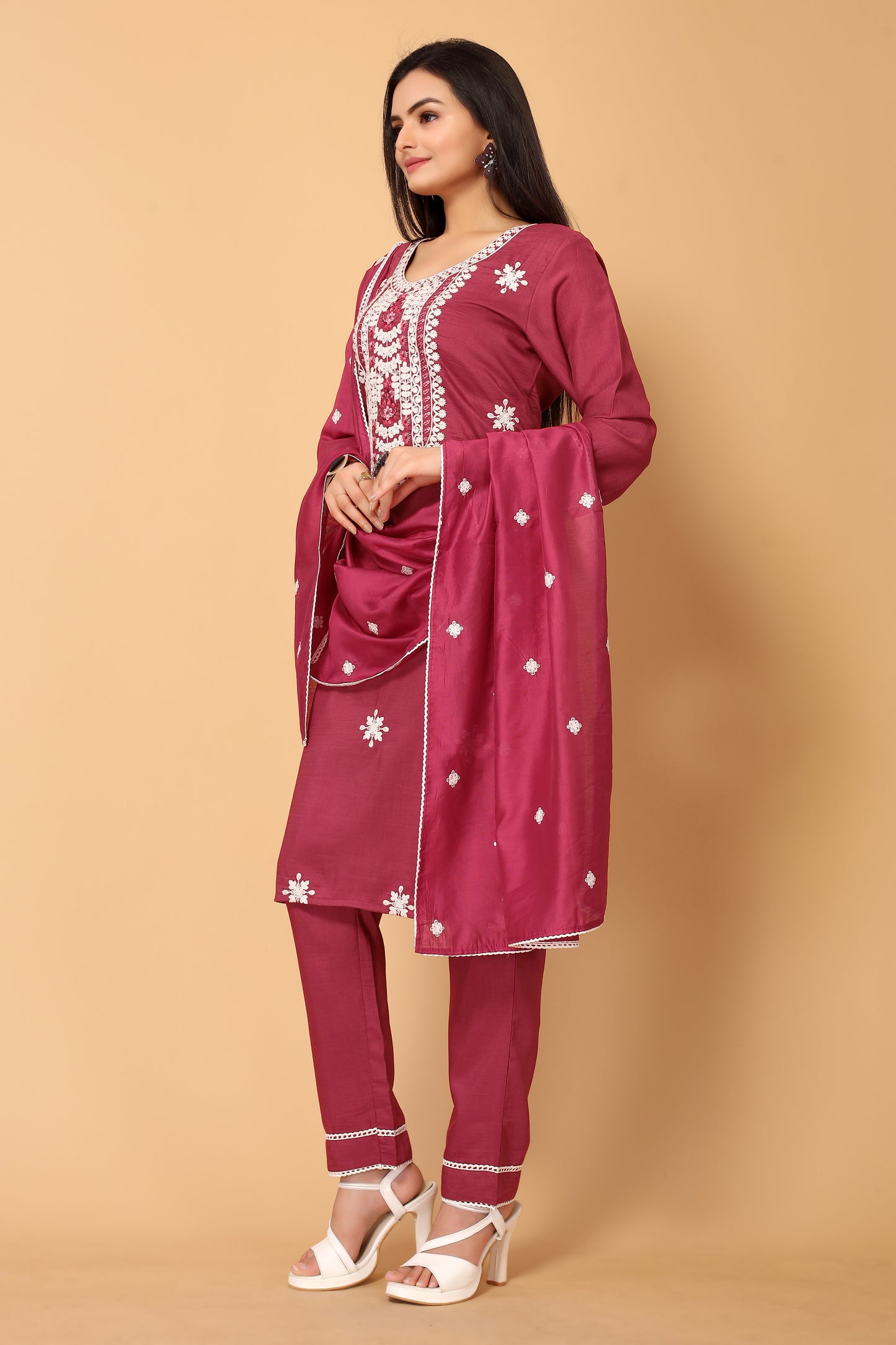 VEENA FESTIVE WEAR SILK BLEND KURTI