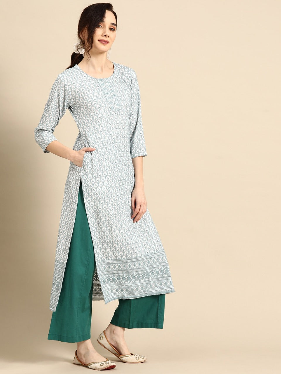 SAKHIYA FESTIVE WEAR FANCY KURTI