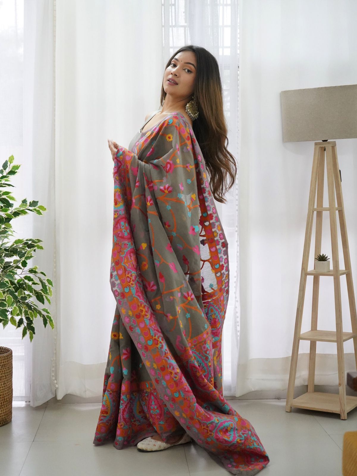 Fancy Kashmiri Pasmina Kachi Work Saree