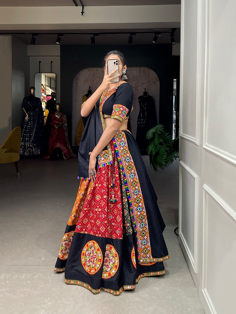 Navratri Fancy Wear Chaniya Choli D.No. 1656