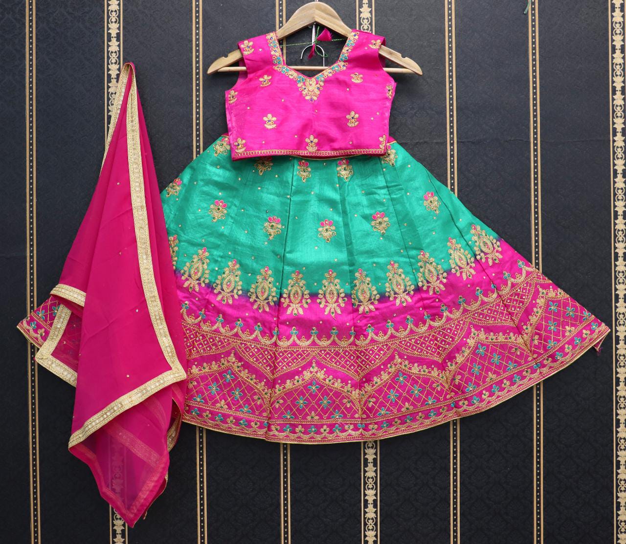 PADDING KIDS LEHENGA Anantexports