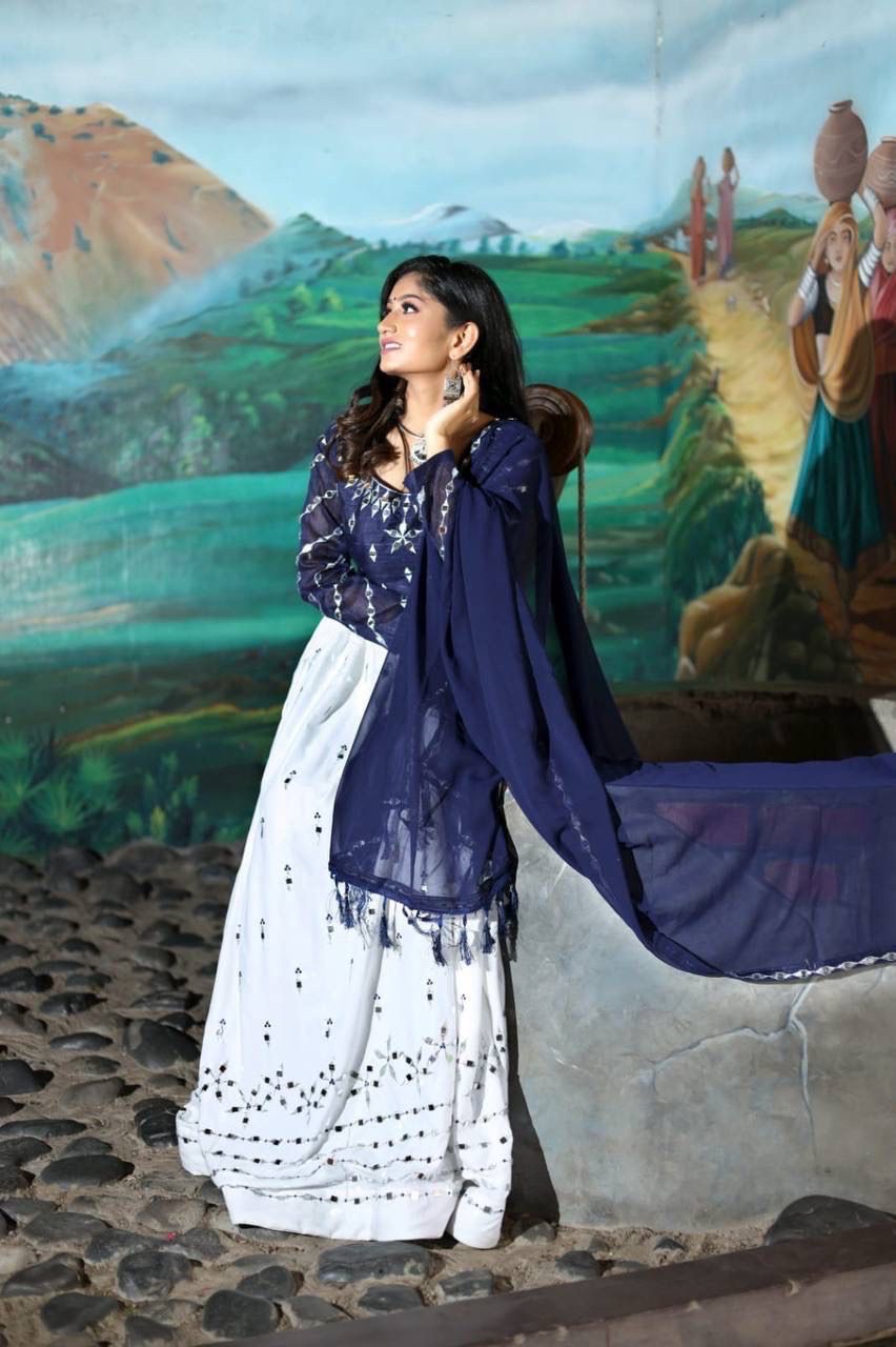 HEAVY REYON LEHENGA CHOLI Anant Tex Exports Private Limited