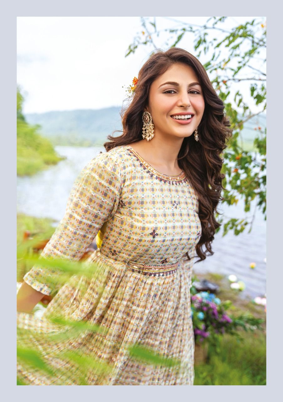 ᏴᎪᎻᎪᎡᎪ FLARED DESIGNER GOWN Anant Tex Exports Private Limited