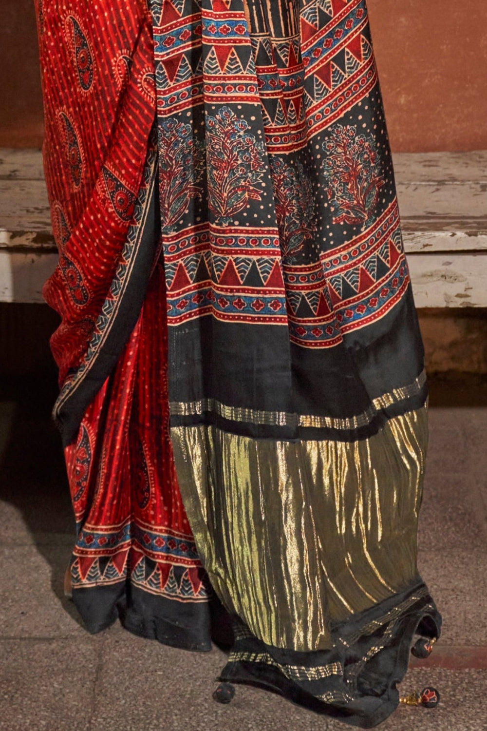 Gajji Lagdi Patta Saree