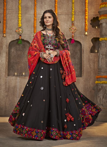 Beautiful Designer Navratri Garba Special Chaniya Choli