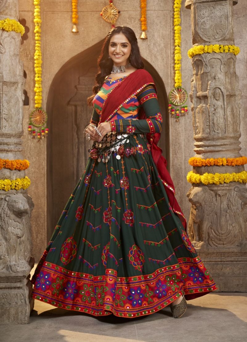 Beautiful Designer Navratri Garba Special Chaniya Choli