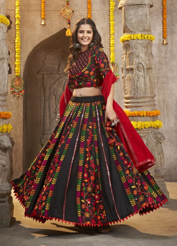 Beautiful Designer Navratri Garba Special Chaniya Choli