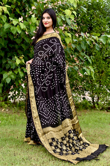 Beautiful Traditional Ambadal Bandhani Saree