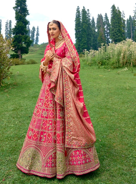 Royal 27 Wedding Wear Bridal Lehenga Choli at Rs 18995, ब्राइडल लहंगा चोली  - Anant Tex Exports Private Limited, Surat