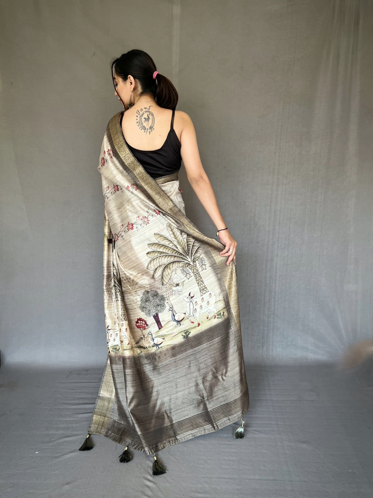 Gopika saree outlet