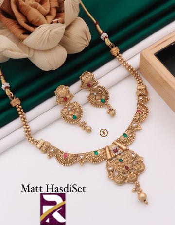 Beautiful Premium Quality Antique Necklace set with Earrings