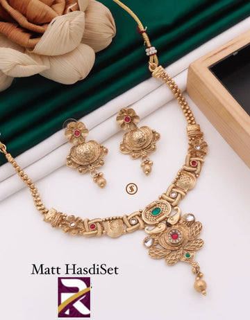 Beautiful Premium Quality Antique Necklace set with Earrings