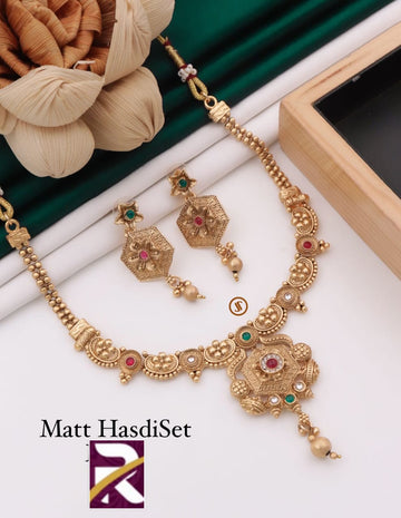 Beautiful Premium Quality Antique Necklace set with Earrings