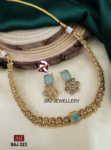 Beautiful Antique Necklace Set with Earrings