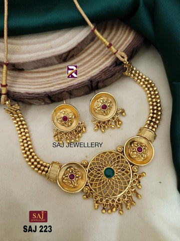 Beautiful Antique Necklace Set with Earrings