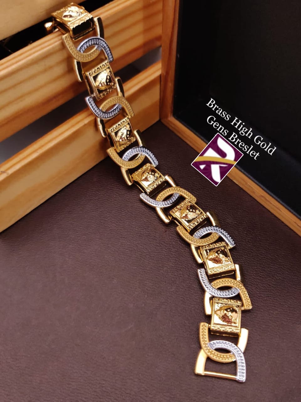 Beautiful Gold Plated Gents Fancy Bracelet