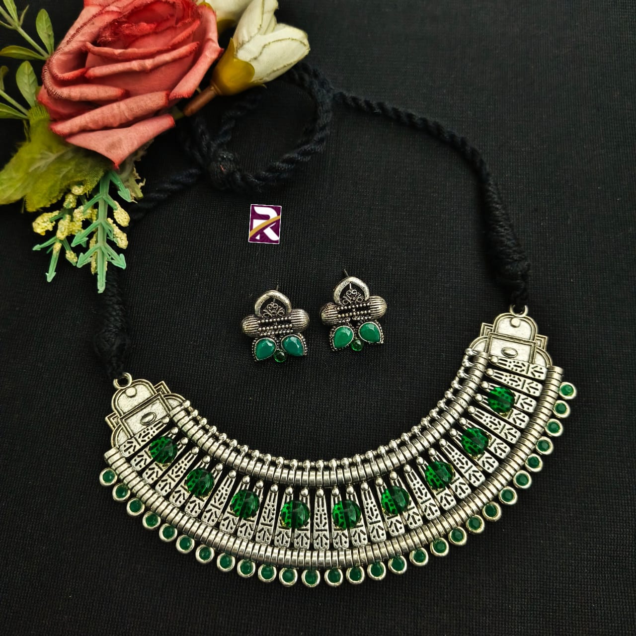 Beautiful Premium Quality Stone Hasli Necklace