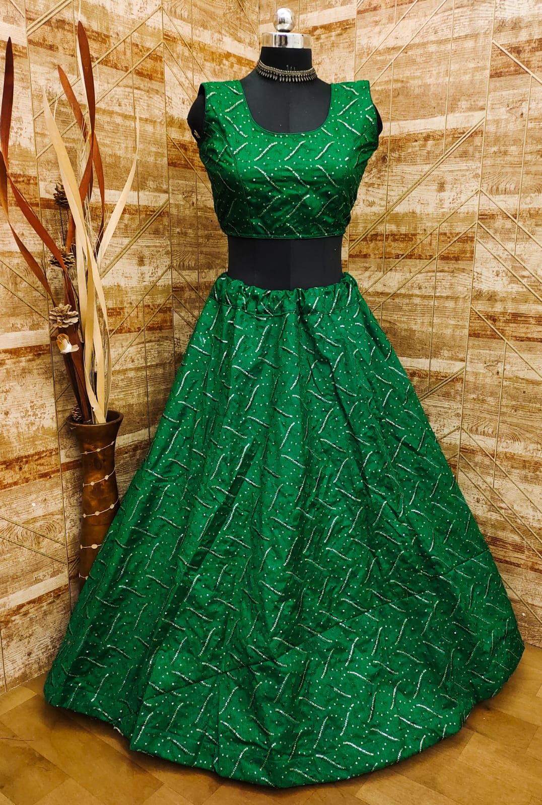 Party Wear Green Georgette Sequins Embroidery Umbrella Lehenga Choli - VJV  Now - India | Party wear lehenga, Lehenga choli, Green lehenga
