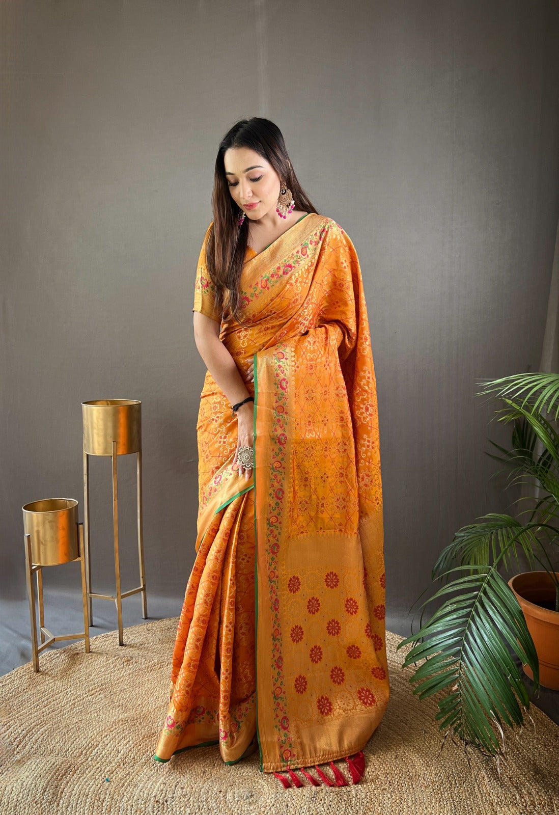 Ready To Wear 1 Minute drape in Pure bandhej Patola Silk Saree