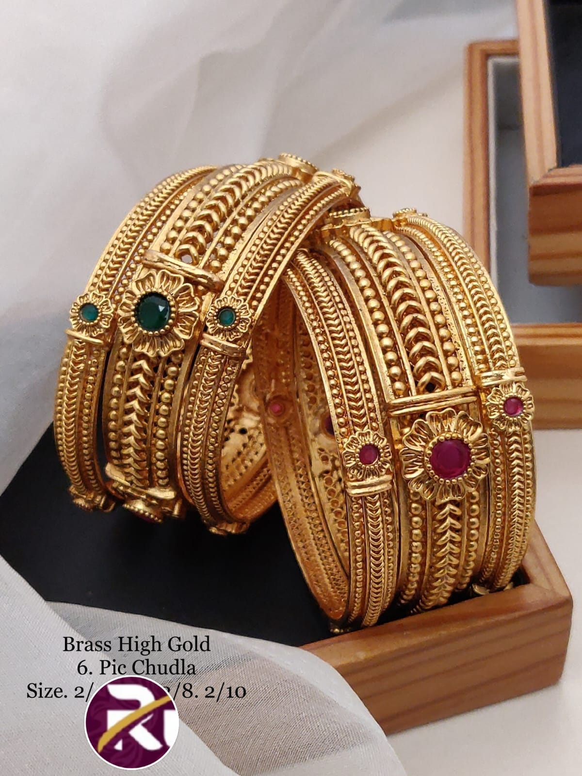 Beautiful Brass High Gold Plated Antique 6 Pcs Bangles