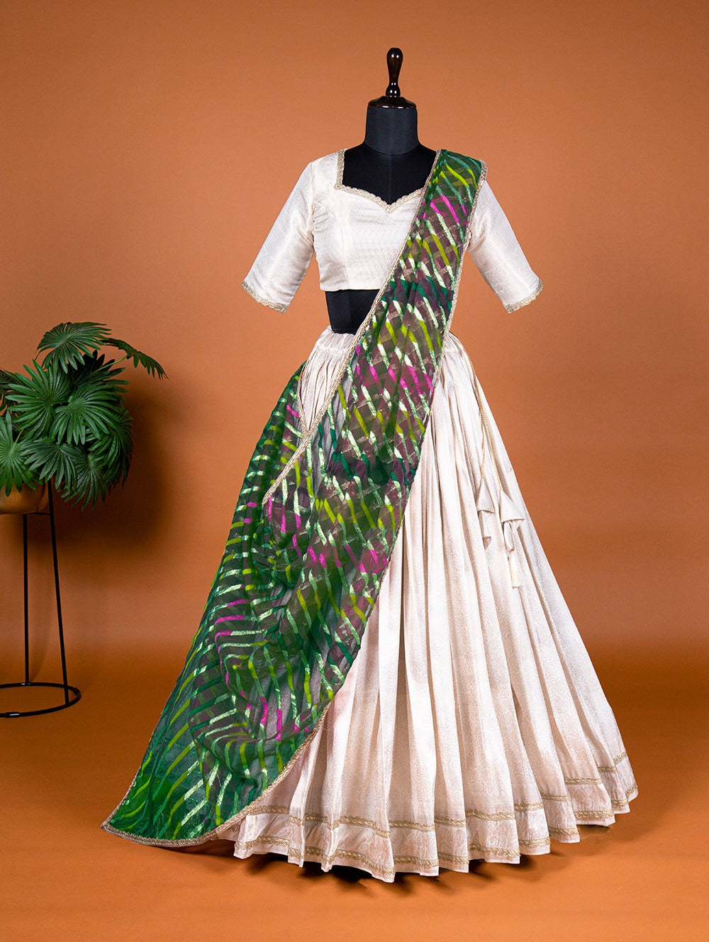 Red Banarasi Silk Lehenga – Estie Couture