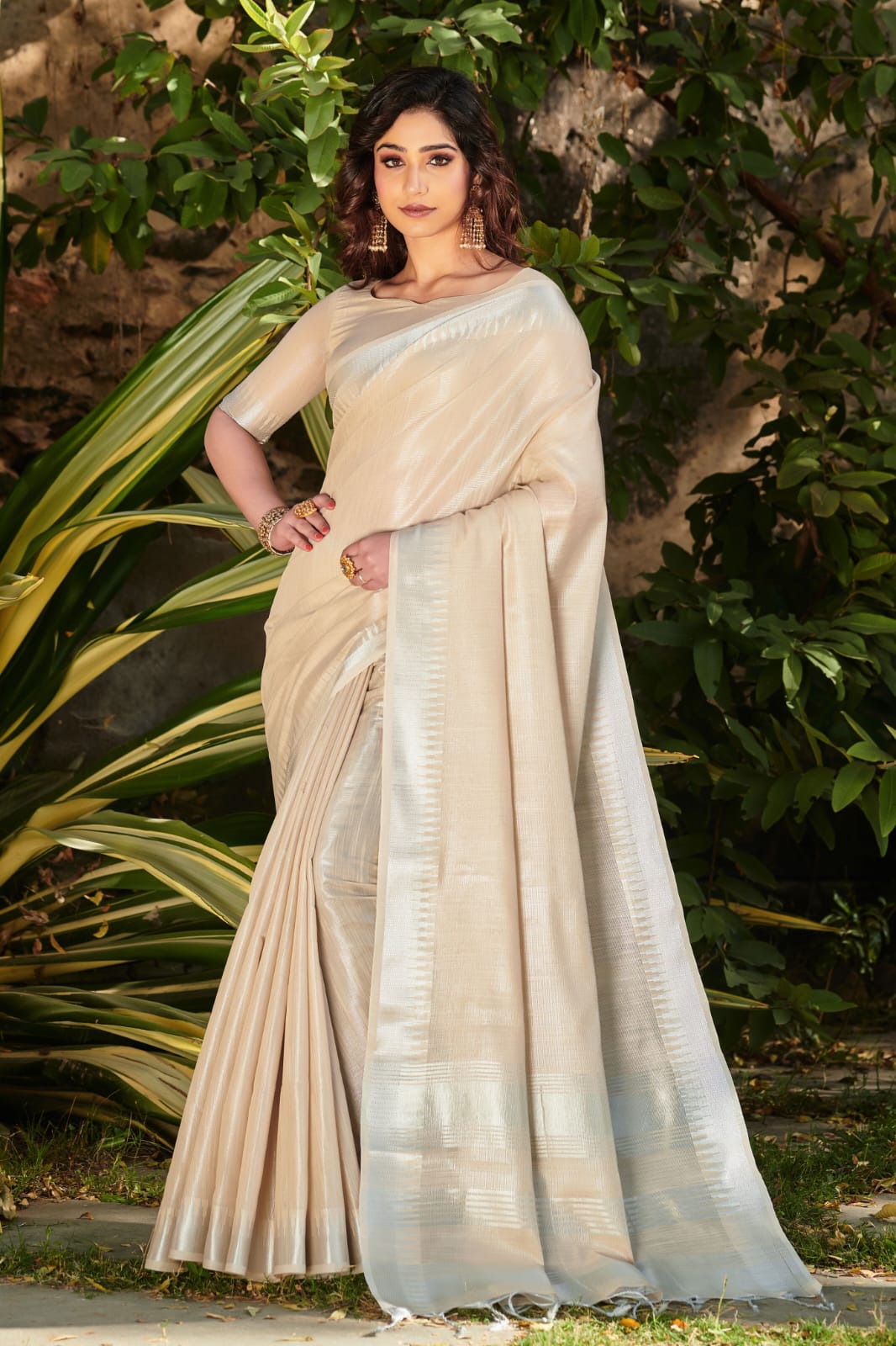 Beautiful Designer Pure Tissue Linen Saree