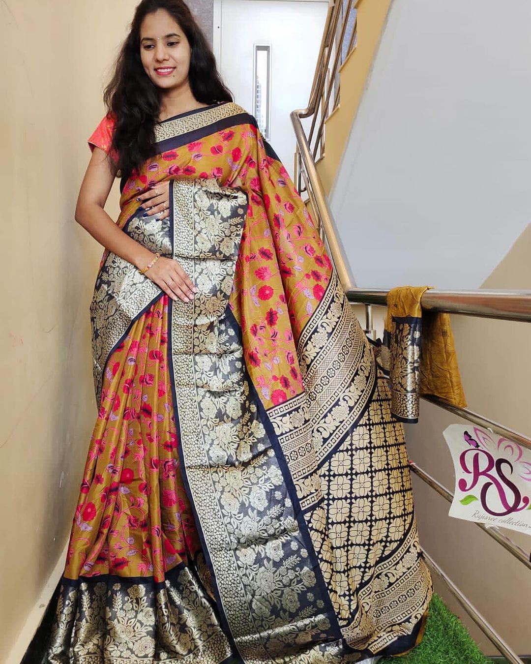 Party Wear Pure Viscouse Dola Binny Crepe Silk Saree