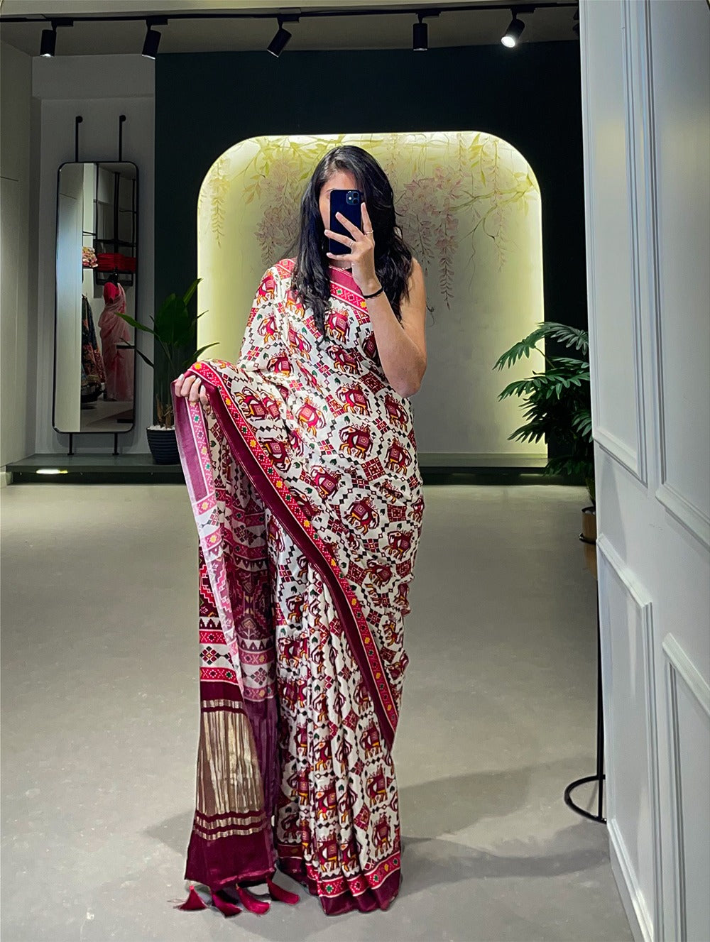 Beautiful Designer Gaji Silk
Printed With Lagadi Patta Saree