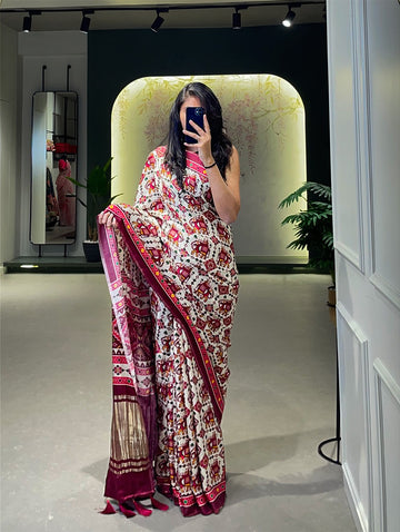 Beautiful Designer Gaji Silk
Printed With Lagadi Patta Saree