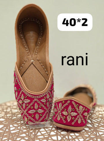 Beautiful Ethnic Women’s Punjabi Juttis