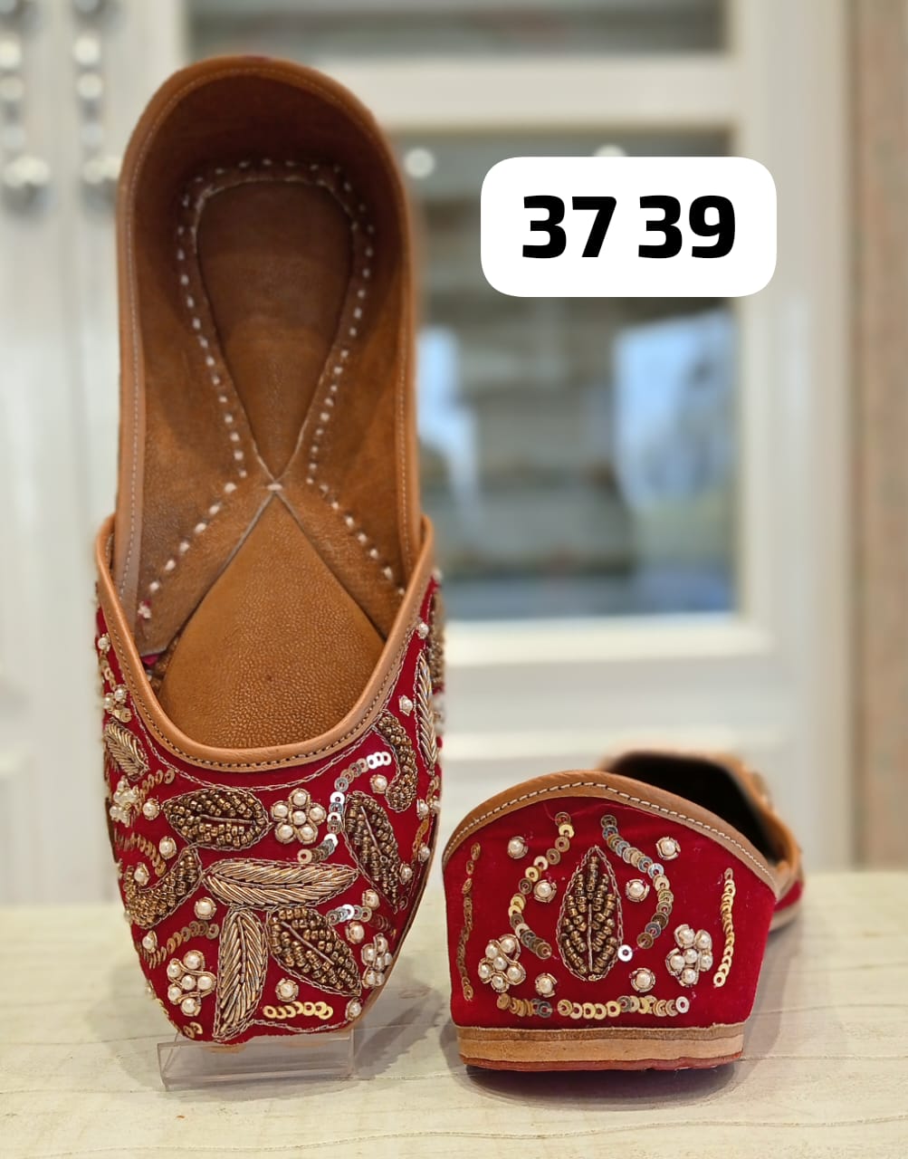 Beautiful Ethnic Women’s Punjabi Juttis