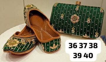 Beautiful Punjabi Juttis with Clutch Combo Set