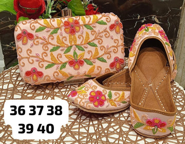 Beautiful Punjabi Juttis with Clutch Combo Set