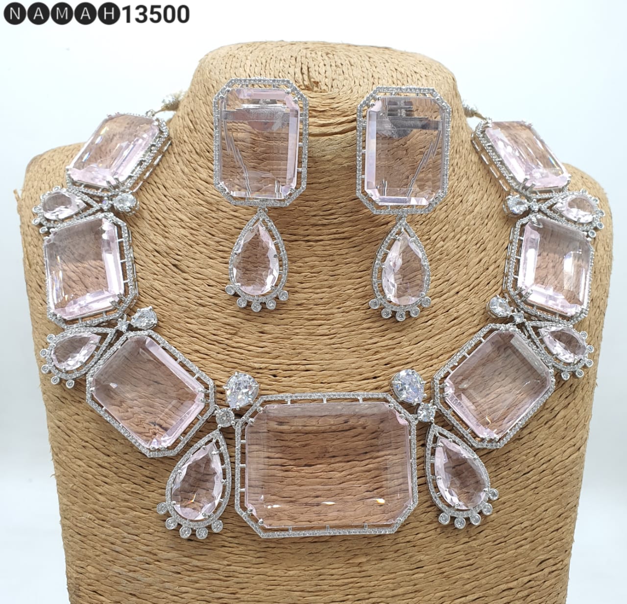 Beautiful Antique Stone Necklace with Earrings Jewellery