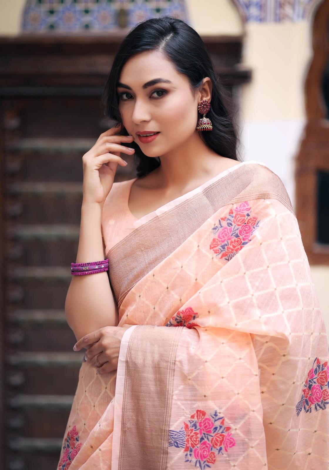 Beautiful Designer Pure Linen Weaving Saree