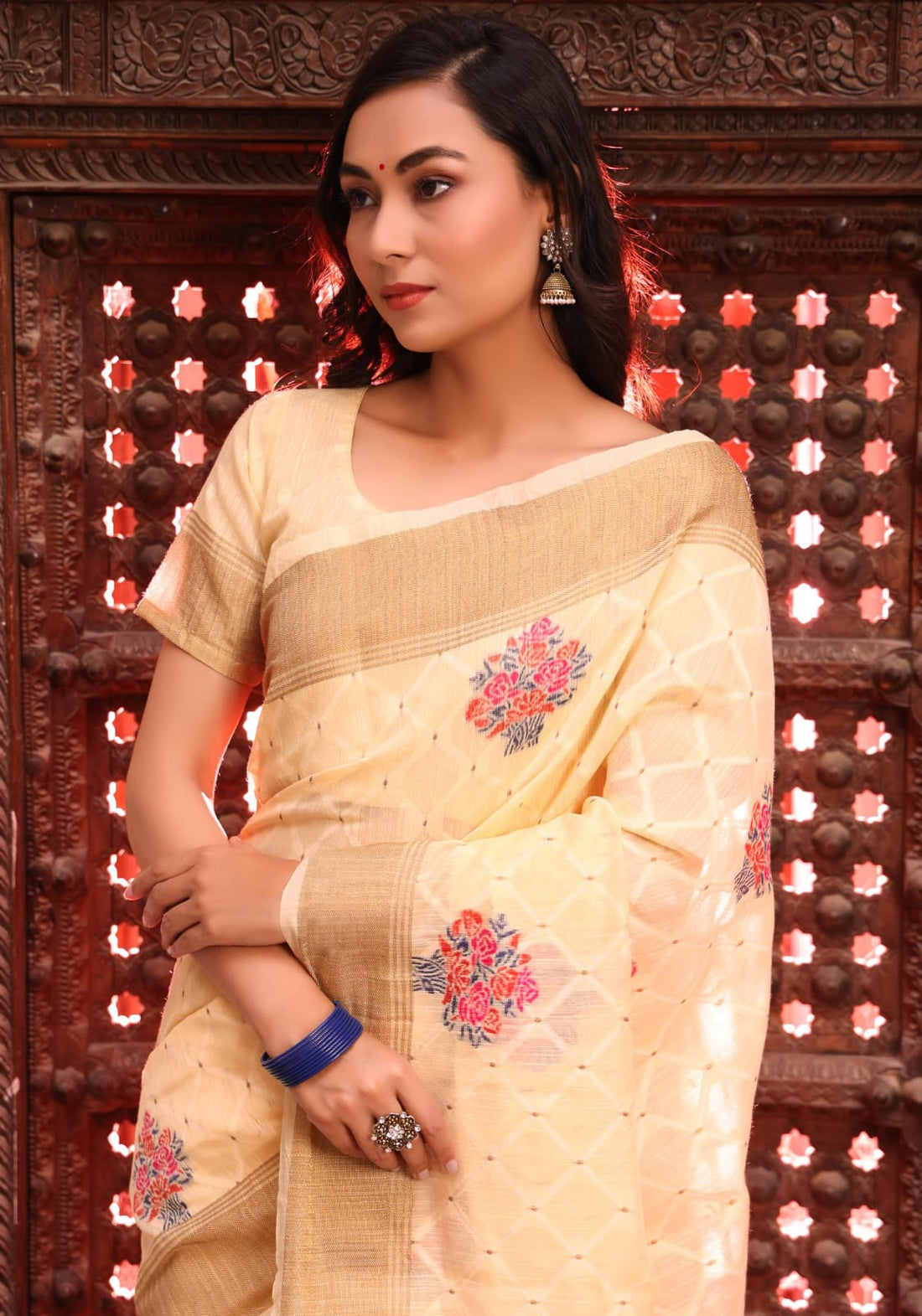 Beautiful Designer Pure Linen Weaving Saree