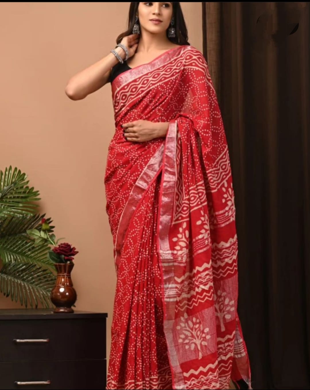 Beautiful Designer Linen With Silver Jari Patta Saree