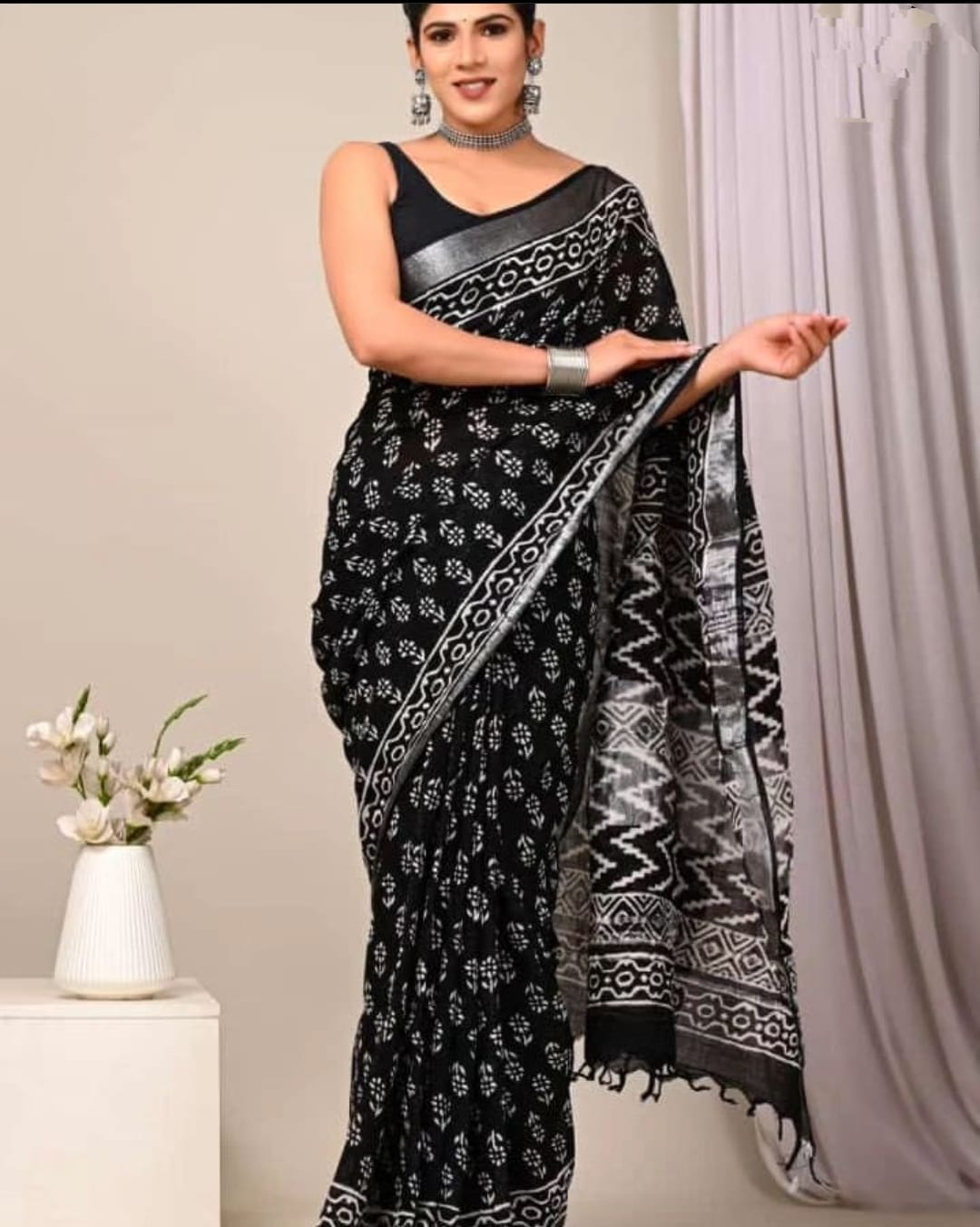 Beautiful Designer Linen With Silver Jari Patta Saree