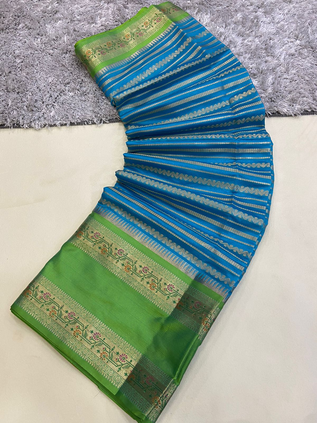 Beautiful Designer Manglagiri Tissue Soft Premium Flower Vely Sarees