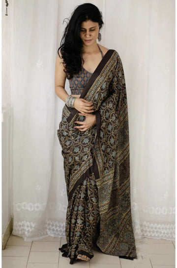 Beautiful Designer Mono Cotton Digital Print Saree