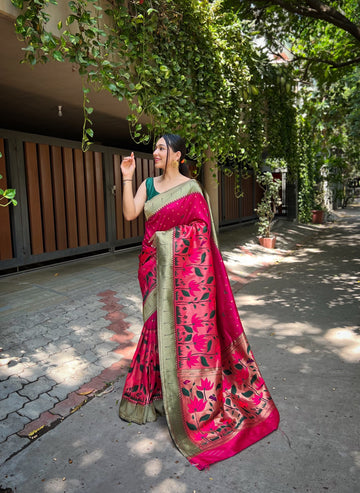 Beautiful Designer Blushing Pink Zari Woven Banarasi Silk Wedding Saree With Blouse