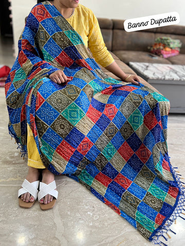 Buy Dupattas for Women Bandhani Printed