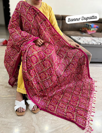 Buy Dupattas for Women Bandhani Printed