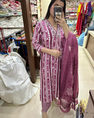 Beautiful Designer Afghani Orgenza Kurti Pant With Dupatta