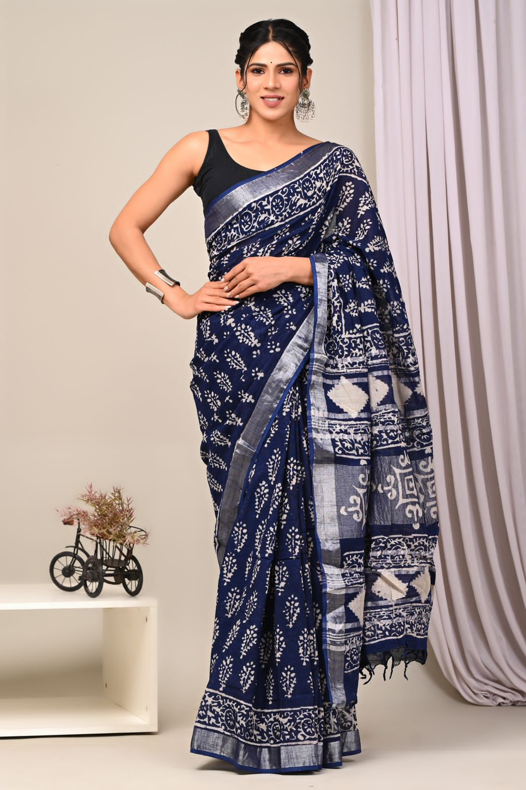 Beautiful Designer Original Linen Saree With Digital Print