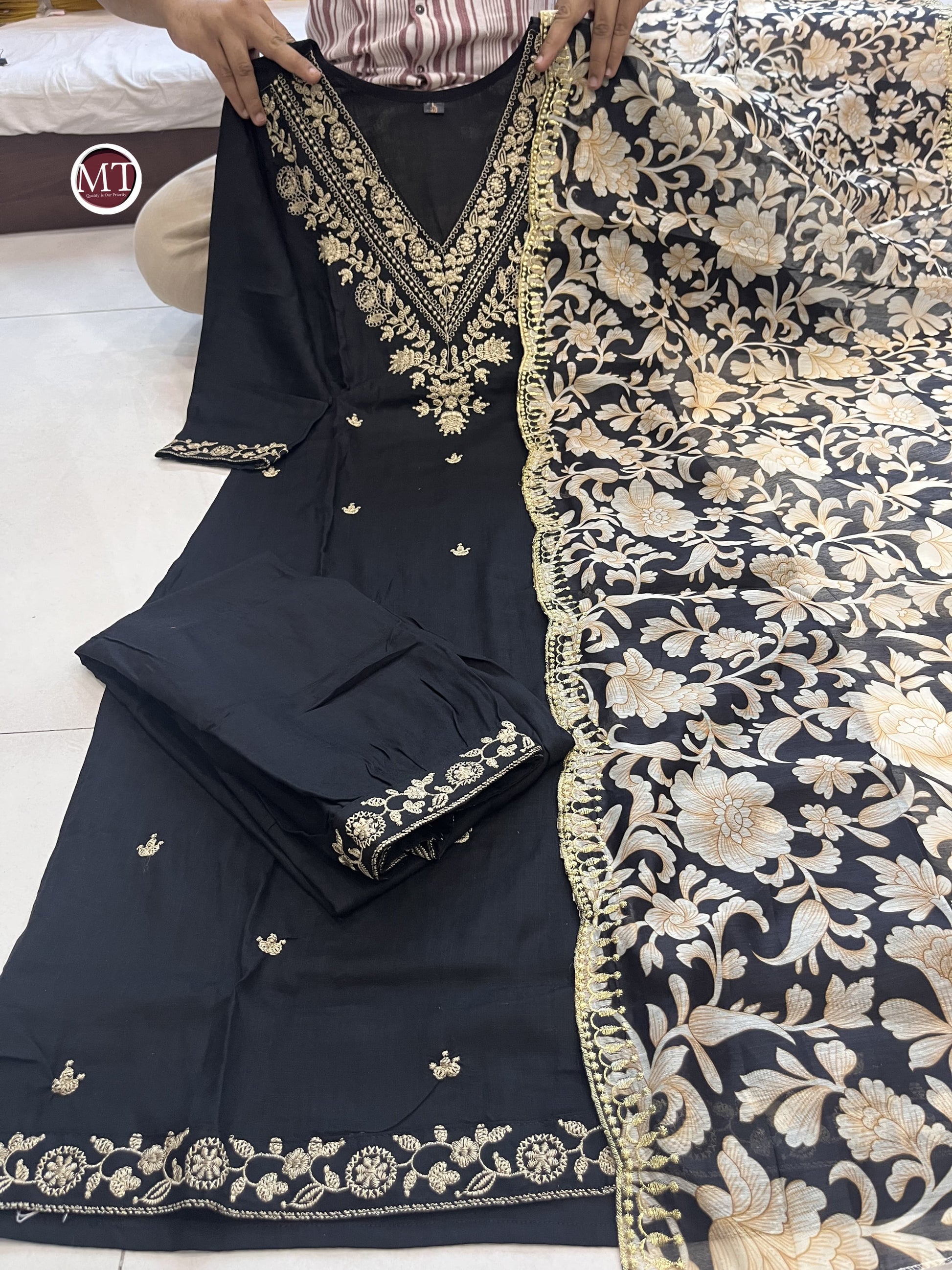 Salwar Suit