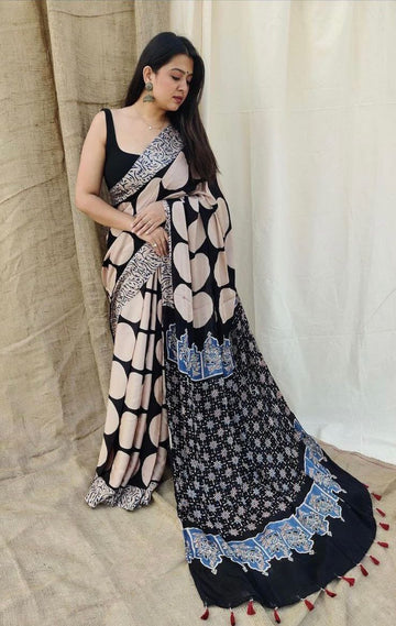 Beautiful Designer Party Wear Pure Muslin Saree