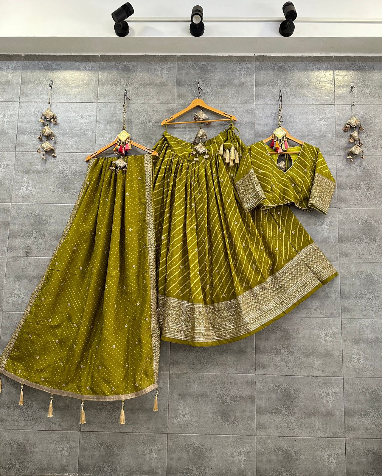 Beautiful Designer Pure Viscos Tissue Silk Leriya Print Chaniya Choli