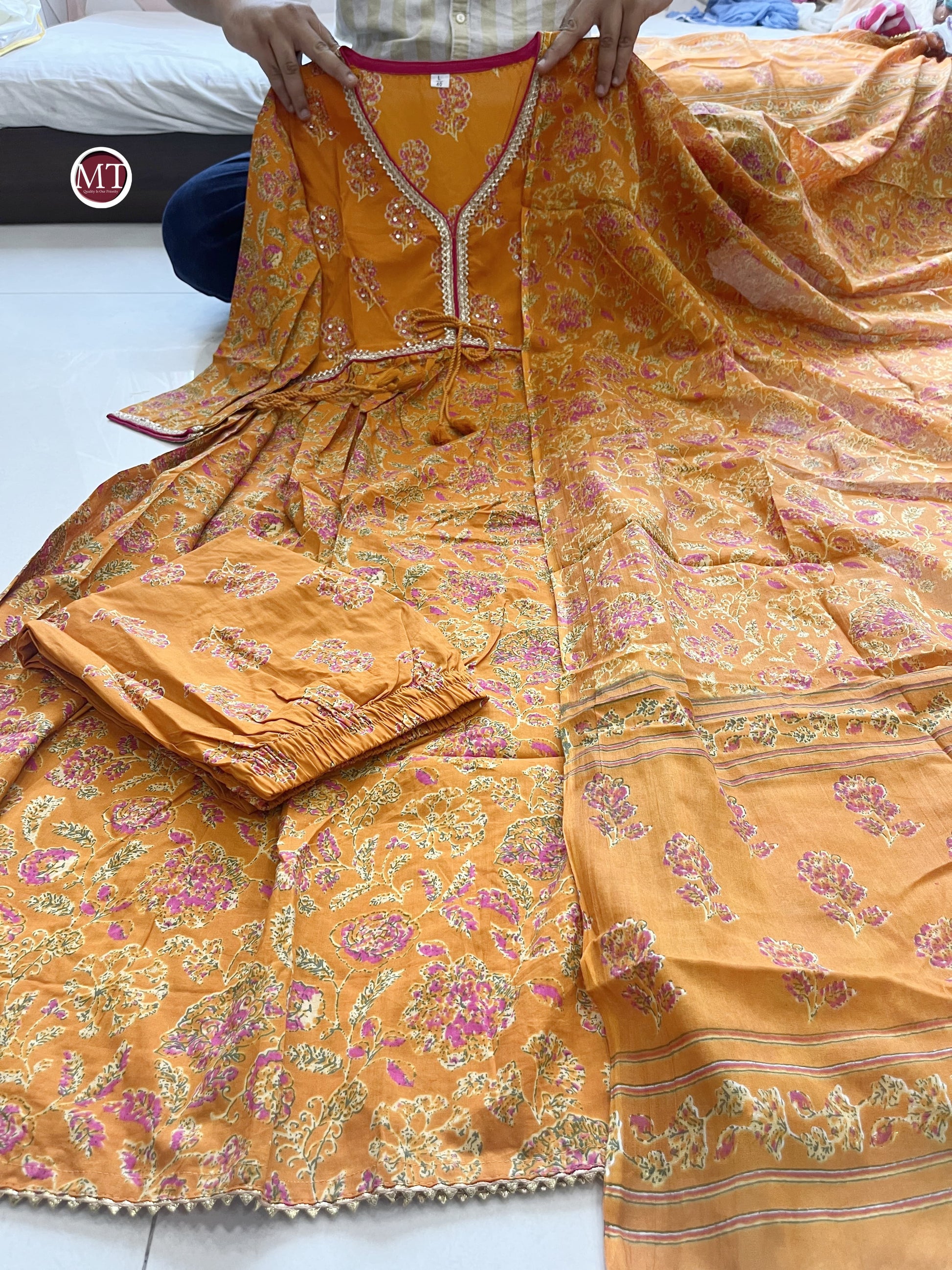 Salwar Suit